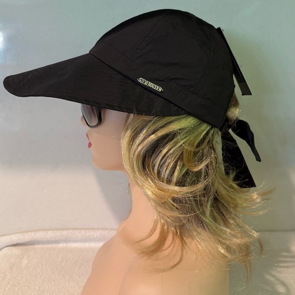 Steve Madden Black Satin Lined Ponytail Cap
Adjustable Tie Back NWT - Picture 3 of 12